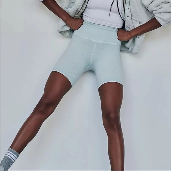 SALE🔥NWOT-- 🌿FP Movement Happiness Runs Bike Shorts – Sage Green (XS/S) - Picture 13 of 16